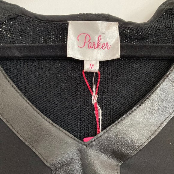 SILK V-Neck black TOP - Picture 2 of 4